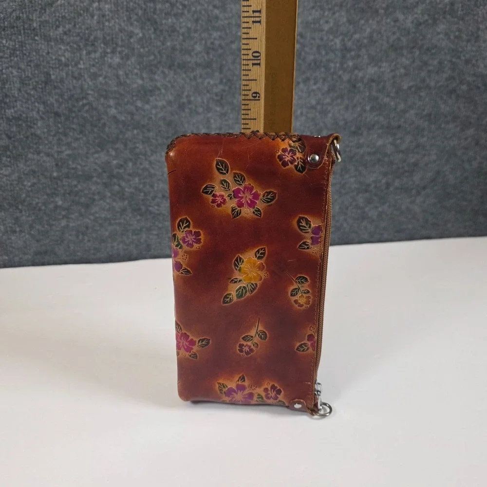 VTG Genuine Leather Clutch Zip Wallet Engraved Zip Closure‎ Floral Hawaii